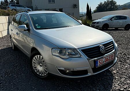 VW Passat Variant Volkswagen PASSAT COMFORTLINE VARIANT 2.0 TDI 1 Hand AHK