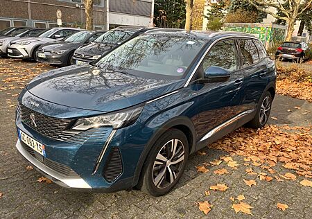 Peugeot 3008 HYBRID 225 e-EAT8 Allure