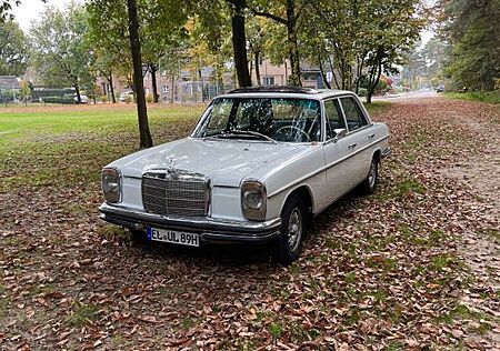 Mercedes-Benz 280 W114 280E | LPG | Automatik | Vollrestauriert