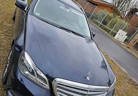 Mercedes-Benz E 200 CDI T -