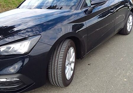 Seat Leon 2.0 TDI RFK/NAVI/VIRTUAL/SHZ/LED NEUZUSTAND