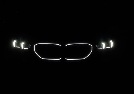 BMW 520i /M-SPORT PRO/SITZKLIMA/H&K/ICONIC GLOW/PANO/