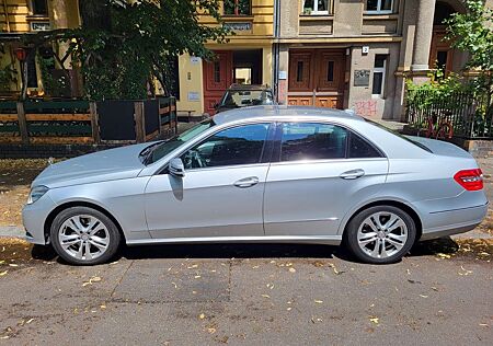 Mercedes-Benz E 350 BlueEFFICIENCY AVANTGARDE AVANTGARDE