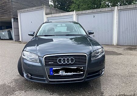 Audi A4 1.8 T quattro Avant -