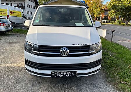 VW T6 Kombi Volkswagen 2.0 TDI / 9 Sitzer
