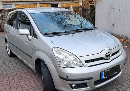 Toyota Corolla Verso 1.8-l-VVT-i Edition 7-Sitzer E...