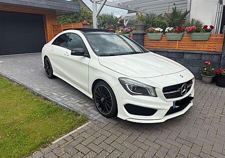 Mercedes-Benz CLA 180 AMG Line AMG Line Pano Night weiß 7G-DC