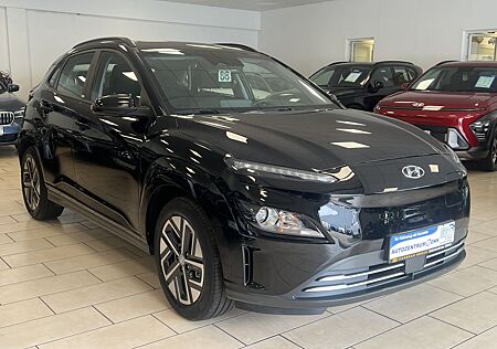Hyundai Kona Select*2WD*ACC*CarPlay*WinterP.*Cam*PDC*SHZ