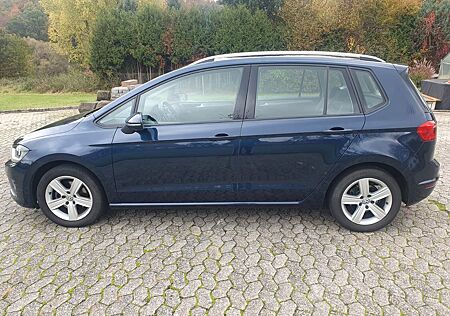 VW Golf Sportsvan Volkswagen 1.6 TDI Trendline BlueMotion ...
