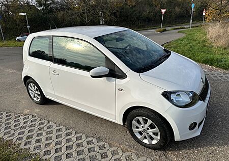 Skoda Citigo /1 Hand/8fach bereift/Neue Öl Servic