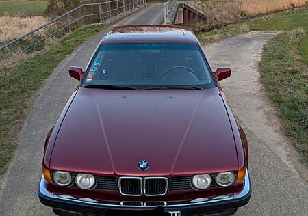 BMW 735 iL mit H-Zulassung