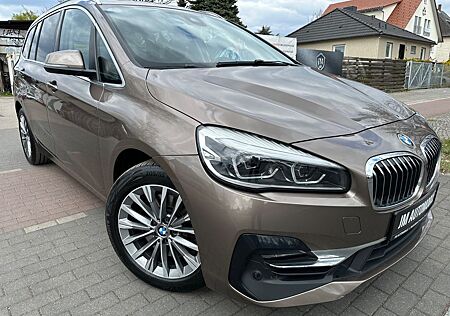 BMW 220D 2Gran Tourer /HEADUP/AMBIENTE/KAMERA/NAVI