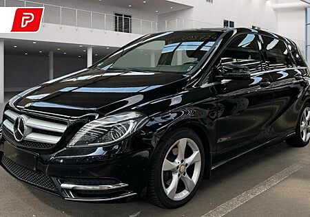 Mercedes-Benz B 180 Sport Paket LEDER/XENON/KAMERA/SHZ/PDC