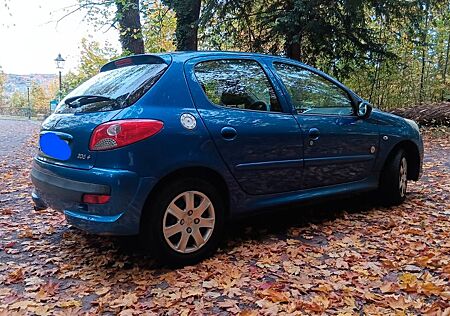 Peugeot 206 1.4 75 -