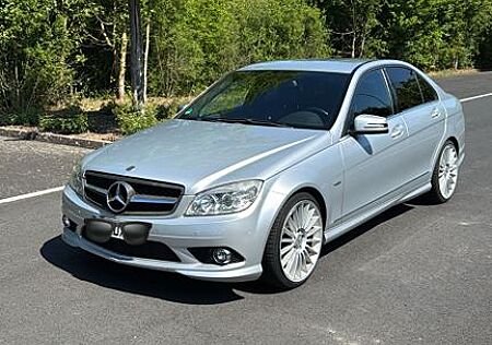 Mercedes-Benz C 250 CGI AMG-Paket ab Werk