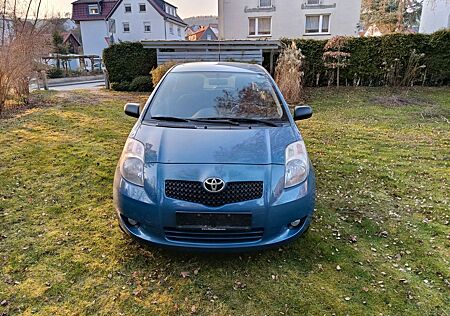 Toyota Yaris 1,3-l-VVT-i Luna Luna