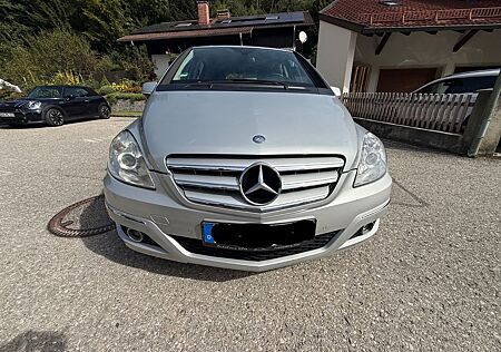 Mercedes-Benz B 180 Automatik, AH,
