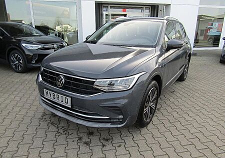 VW Tiguan Volkswagen Active 1.4 eHybrid DSG AHK NAVI REAR VIEW