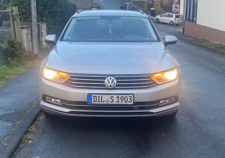 VW Passat Variant Volkswagen 1.6 TDI DSG BMT Comfortline V...