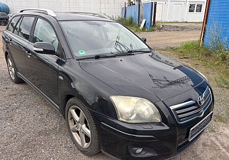 Toyota Avensis Kombi 2.2 D-CAT Executive