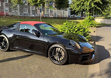 Porsche 992 Targa 4 GTS nur 3800 KM Lift,LED Matrix,Bose