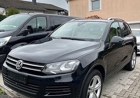 VW Touareg Volkswagen V6/Exclusive/AHK/TÜV&Bremsen&Service NEU