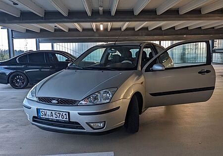 Ford Focus 1.6 - HU gültig bis 09.25