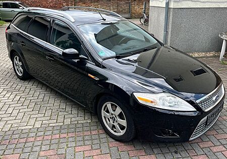 Ford Mondeo Turnier Titanium/Voll Ausstattung