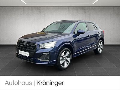 Audi Q2 35 TFSI advanced Rück LED Smartphone