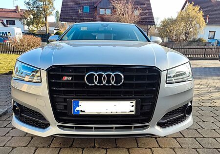 Audi S8 4.0 TFSI plus tiptronic quattro -