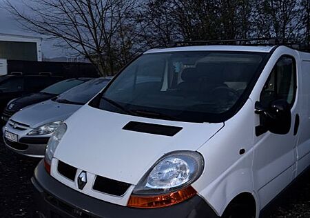 Renault Trafic TÜV & Inspektion Neu