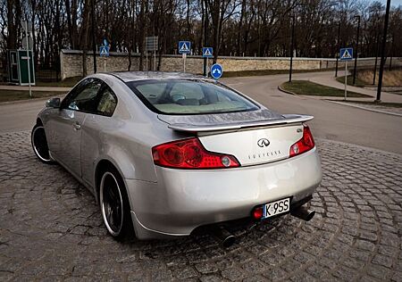 Infiniti G35