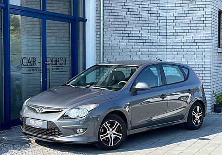 Hyundai i30 1.4 FIFA WM Edition*KLIMA*SHZ*AHK*USB/AUX*