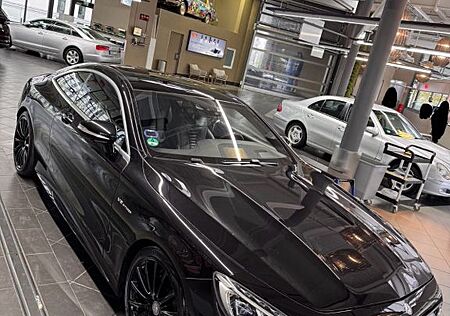 Mercedes-Benz S 500 4MATIC AMG Line Coupé AMG Line