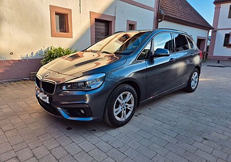 BMW 218d Active Tourer Advantage - HU/Services neu