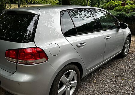 VW Golf Volkswagen 1.2 TSI BMT Trendline ohne Rost