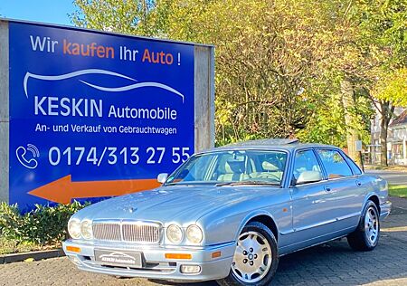 Jaguar XJ 300 Executive*AUTOMATIK*LEDER*SHZ*SCHIEBEDACH