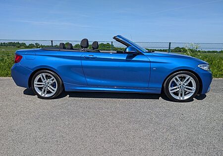 BMW 220d Cabrio M Sport M Sport AHK