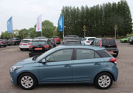 Hyundai i20 1.2l Go+Alarmanlage+Klima+Top Zustand