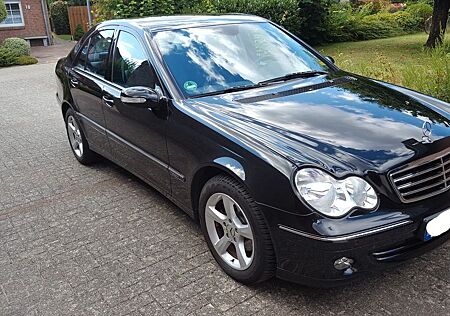 Mercedes-Benz 200