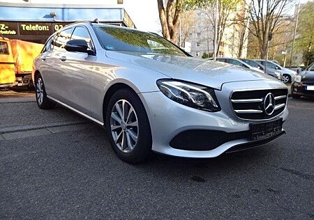 Mercedes-Benz E 220 gebraucht kaufen Mercedes-Benz E 220 E 220d T Autom.