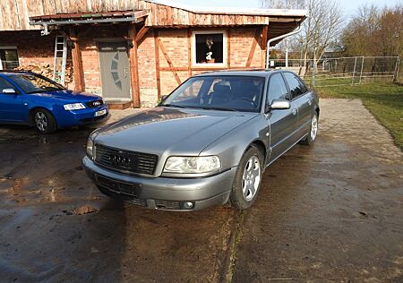 Audi A8 3.3TDI tiptronic quattro - Motor neu!