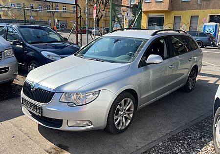 Skoda Superb 1.4 TSI 4x4 Comfort Combi Webasto 2011