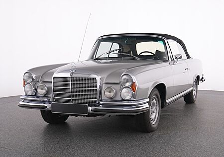 Mercedes-Benz 280 SE 3.5 FLACHKÜHLER DEUTSCHE ERSTAUSLIEFERUNG