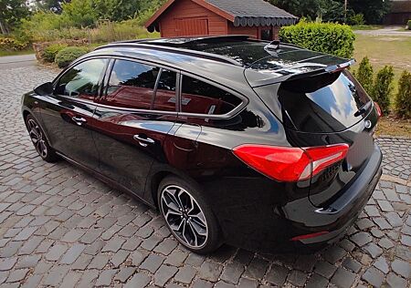 Ford Focus 1,5 EcoBoost 110kW ST-Line Turnier ST-Line