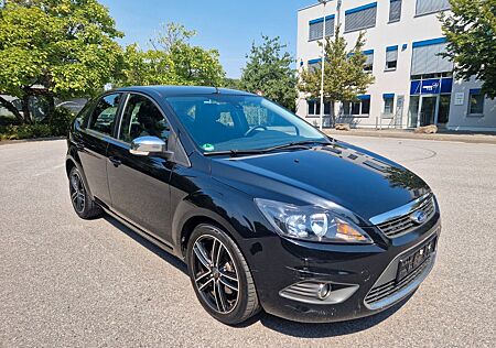 Ford Focus 2,0 Klimaautomatik/Sitzheizung/ PDC
