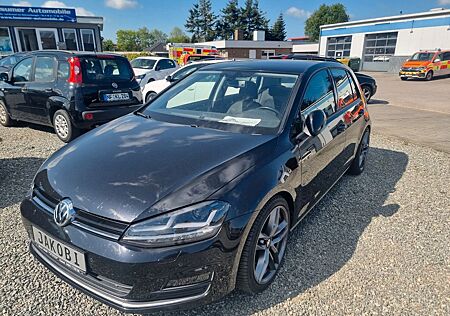 VW Golf Volkswagen VII Lim. Highline Bi-XENON BT PDC Kamera