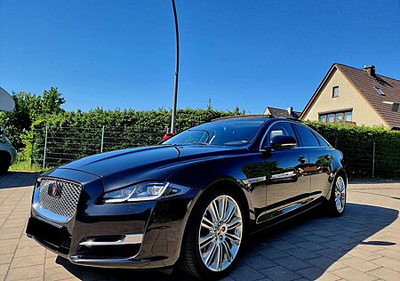 Jaguar XJ 3.0 d Premium Luxury*VOLL*ACC*PANO*FACELIFT*