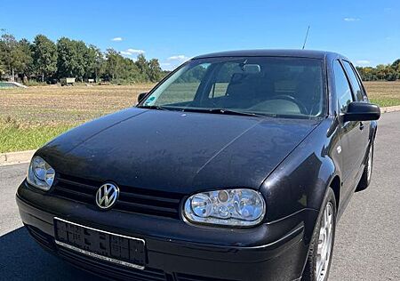 VW Golf Volkswagen 1.6 Basis