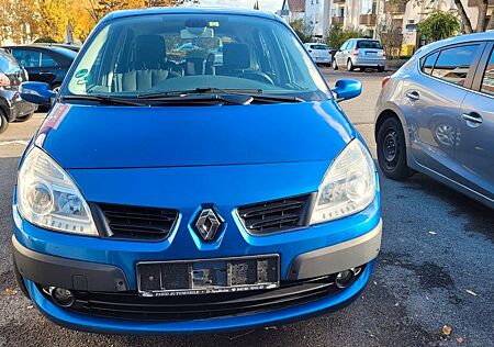 Renault Grand Scenic XXL Avantage 2.0 16V 7-Sitzer A...